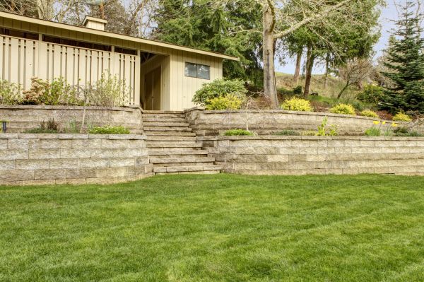 Retaining Wall Construction in Bend